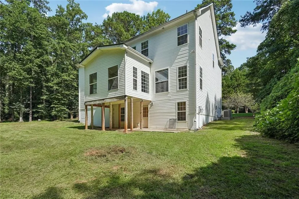 161 Lake Ridge Drive Newnan, GA 30263