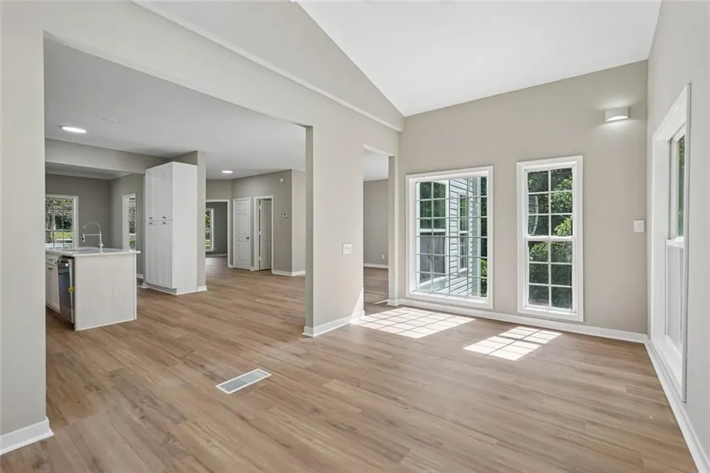 161 Lake Ridge Drive Newnan, GA 30263