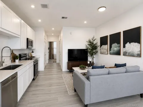 1634 Sheridan Boulevard #105