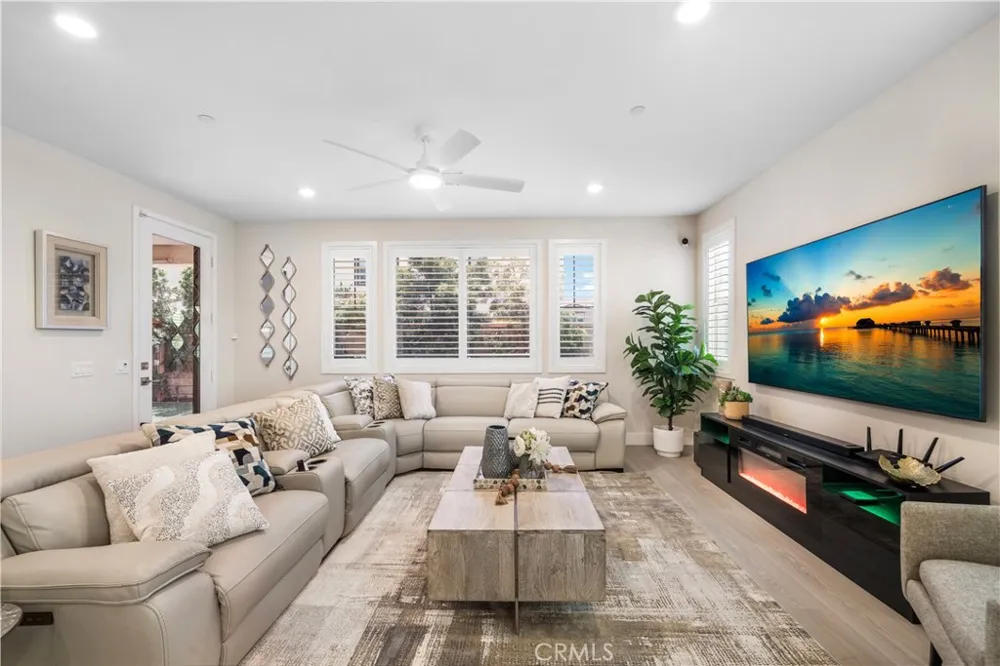 9832 Skylar Avenue Fountain Valley, CA 92708