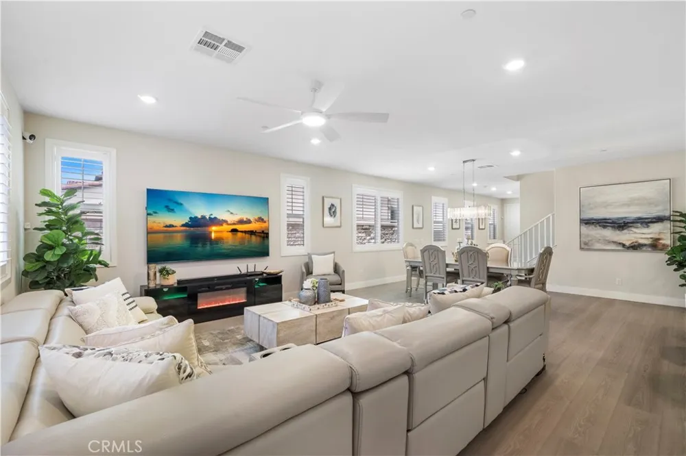 9832 Skylar Avenue Fountain Valley, CA 92708