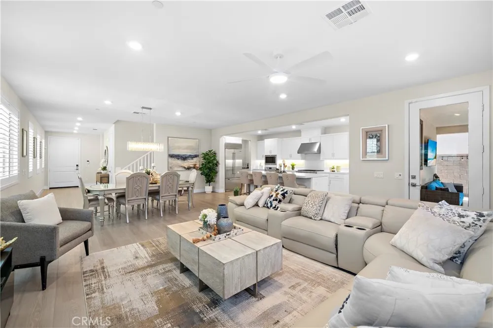 9832 Skylar Avenue Fountain Valley, CA 92708