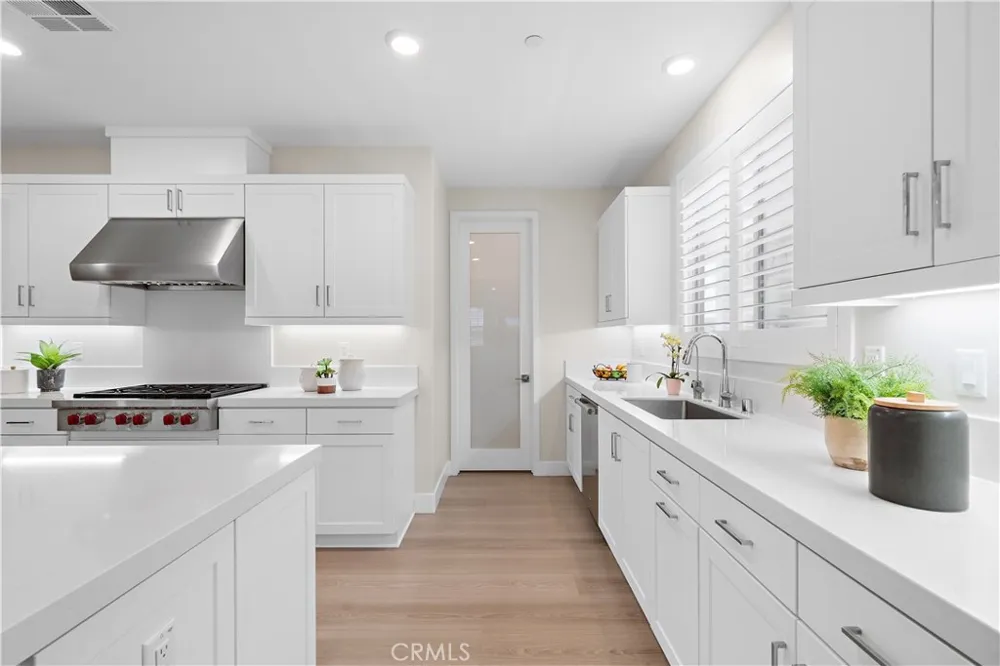 9832 Skylar Avenue Fountain Valley, CA 92708