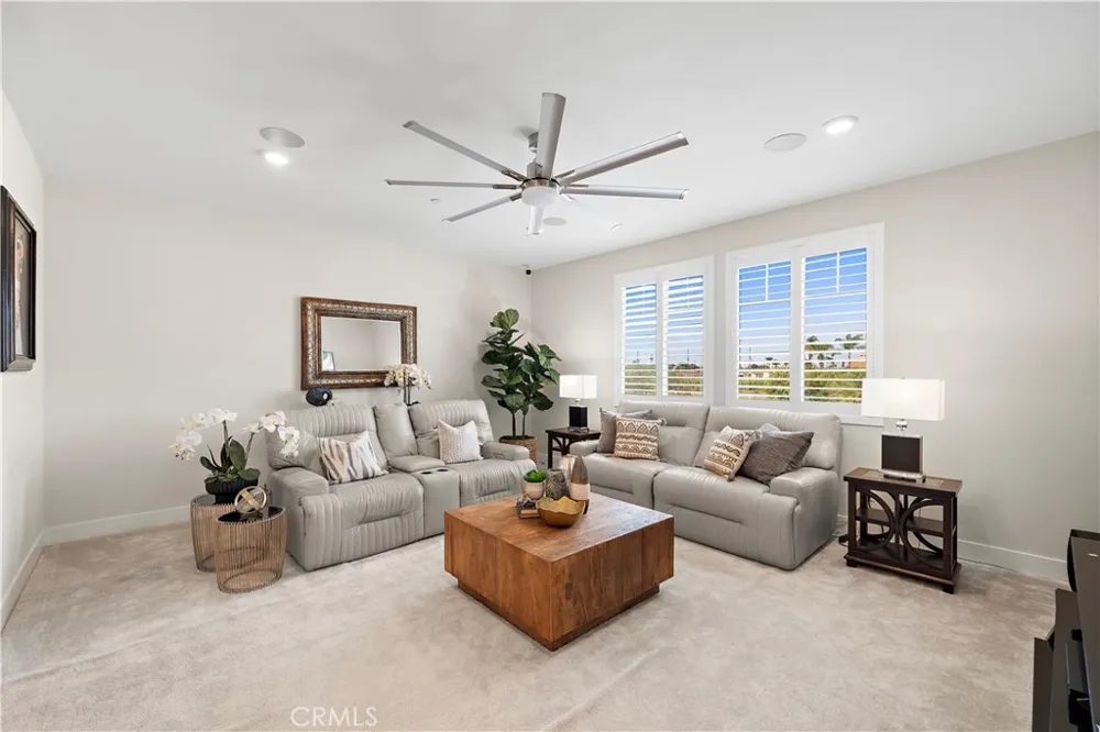 9832 Skylar Avenue Fountain Valley, CA 92708