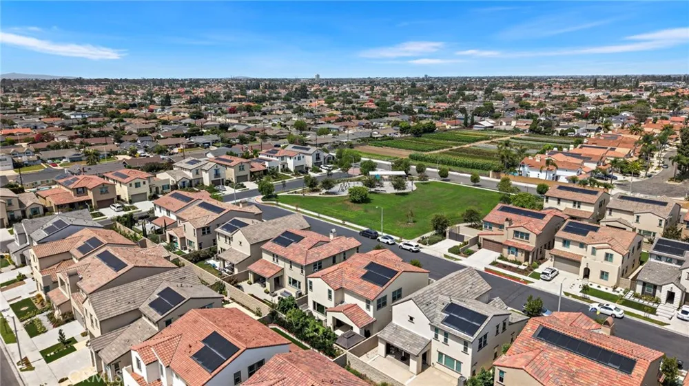 9832 Skylar Avenue Fountain Valley, CA 92708