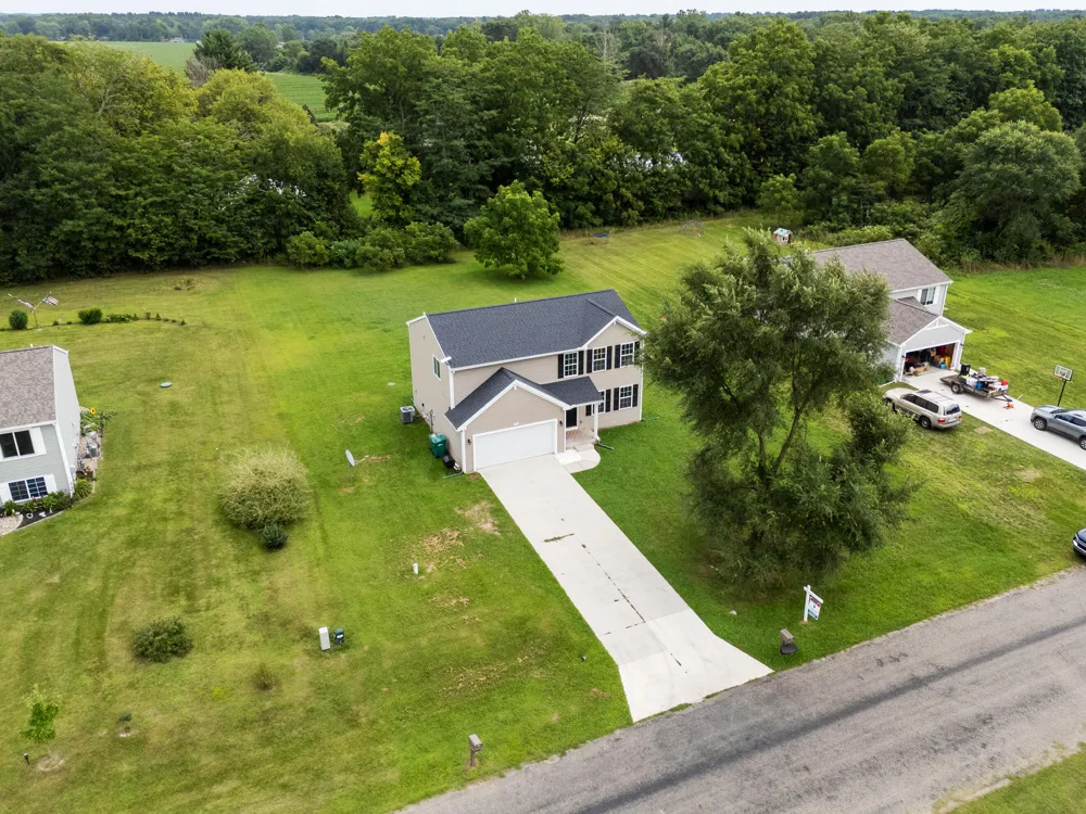 58705 Pond View Lane Three Rivers, MI 49093