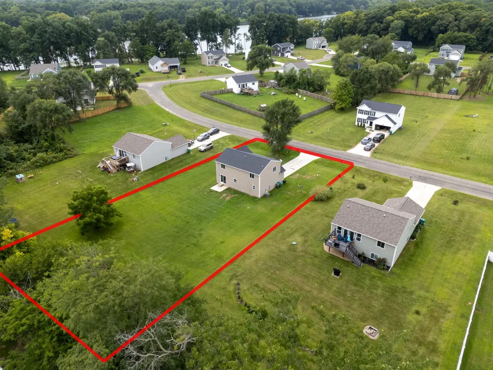 58705 Pond View Lane Three Rivers, MI 49093