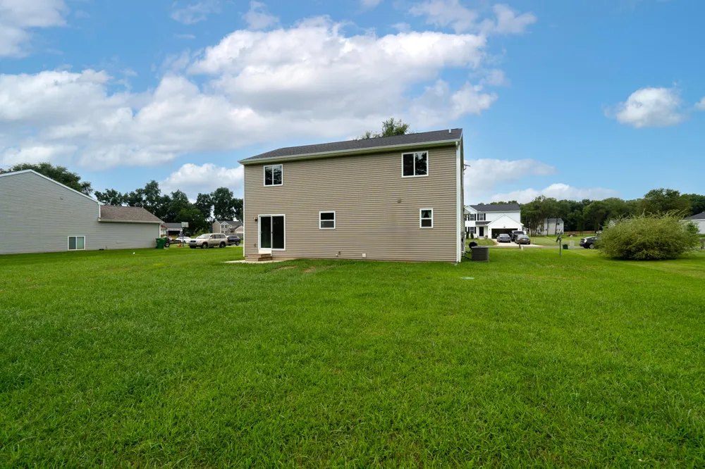58705 Pond View Lane Three Rivers, MI 49093