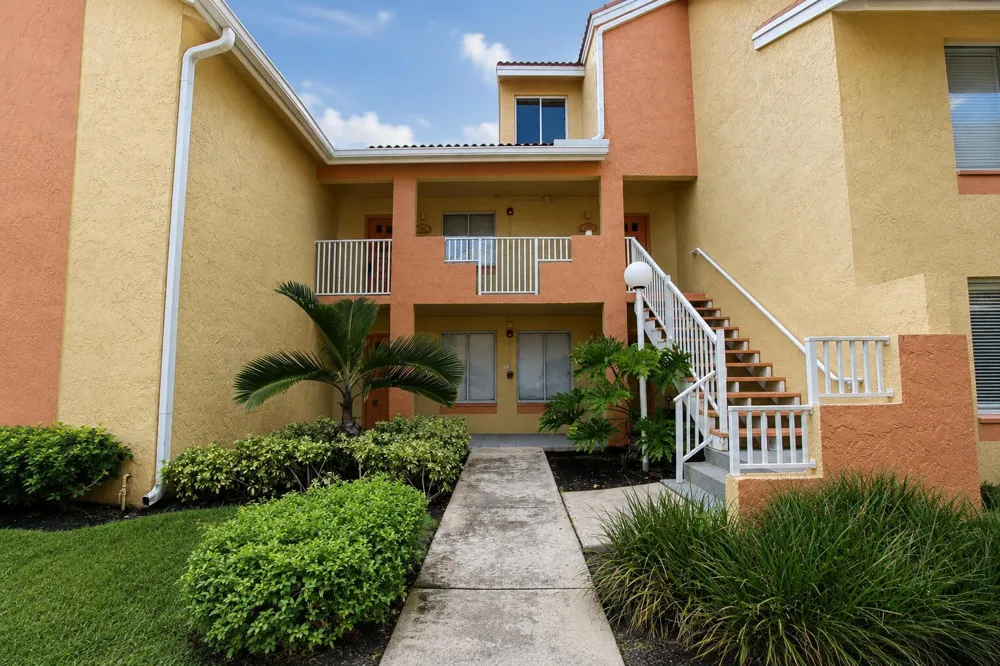 954 Coral Club Drive #954 Coral Springs, FL 33071