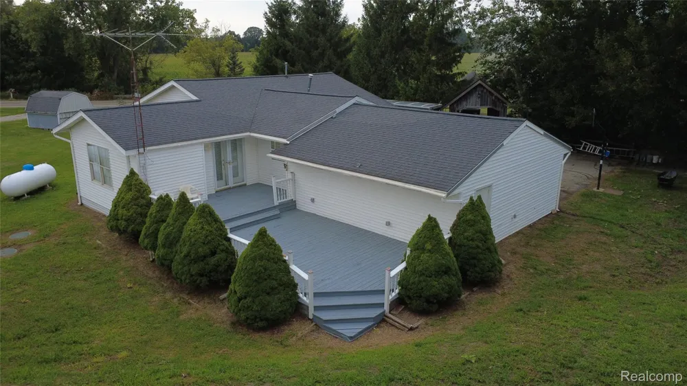 6180 E 5 Point Highway Hamlin Township, MI 48827