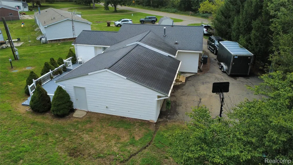 6180 E 5 Point Highway Hamlin Township, MI 48827