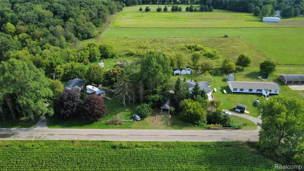 6180 E 5 Point Highway Hamlin Township, MI 48827