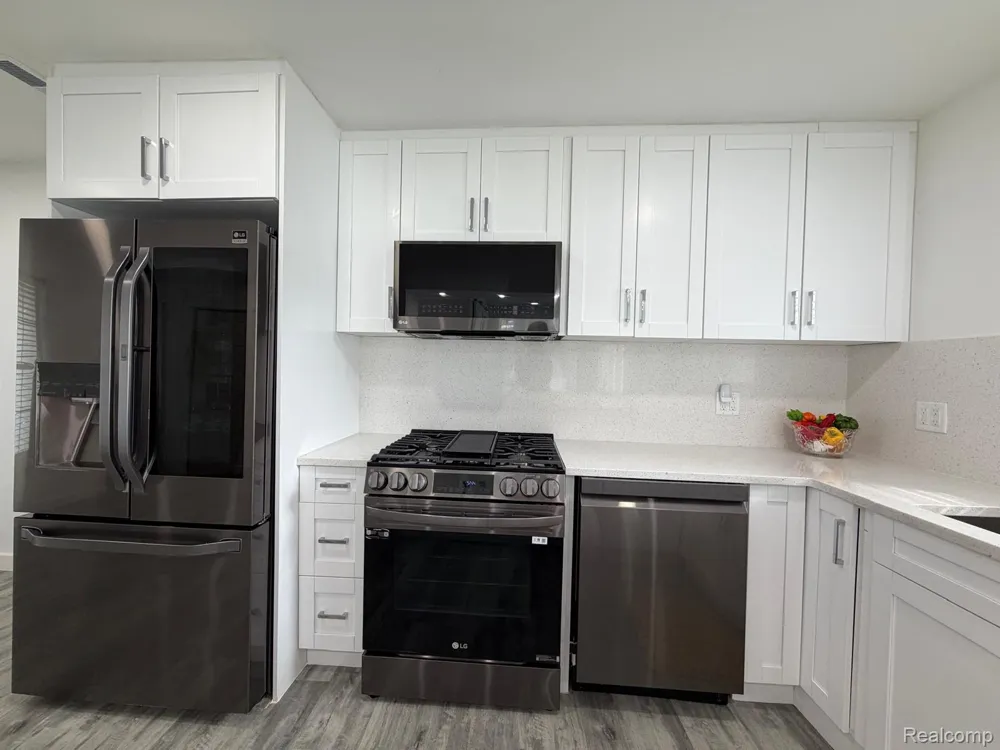 6180 E 5 Point Highway Hamlin Township, MI 48827