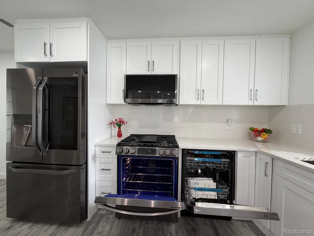 6180 E 5 Point Highway Hamlin Township, MI 48827