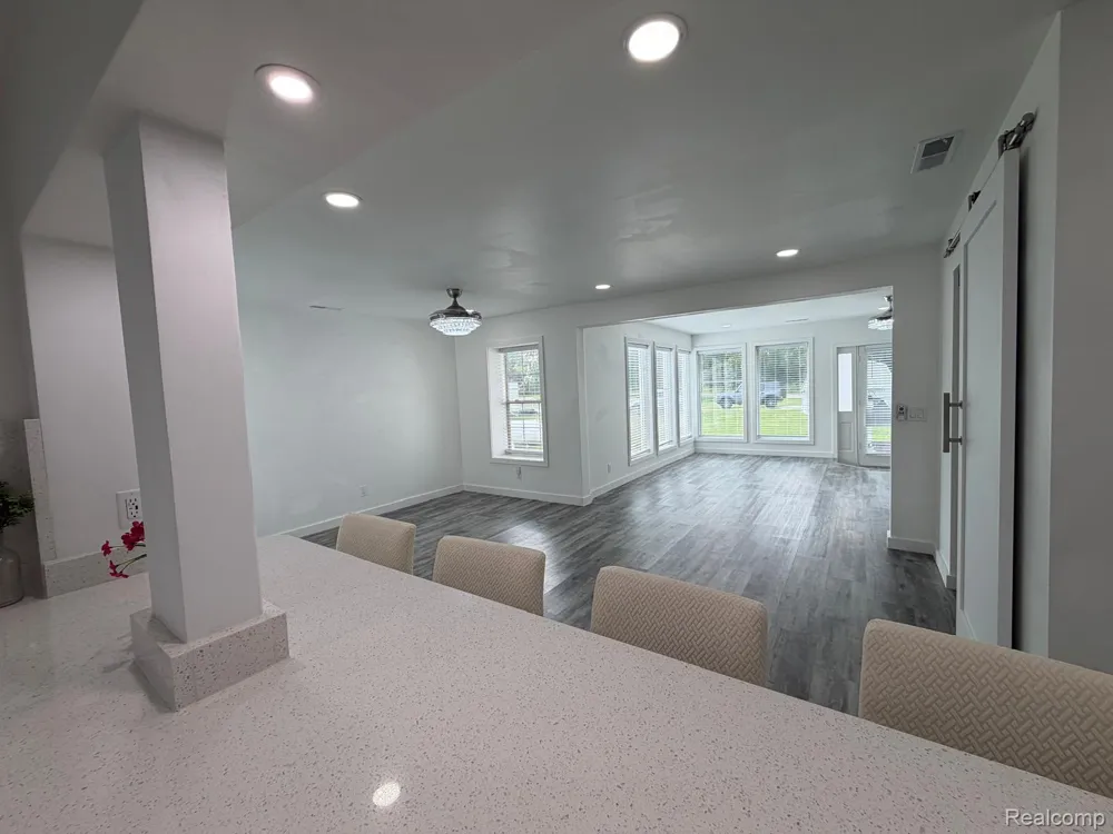 6180 E 5 Point Highway Hamlin Township, MI 48827