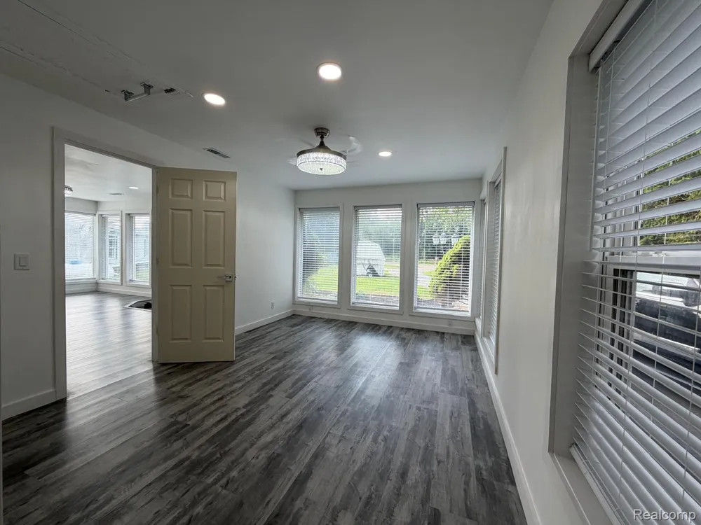 6180 E 5 Point Highway Hamlin Township, MI 48827