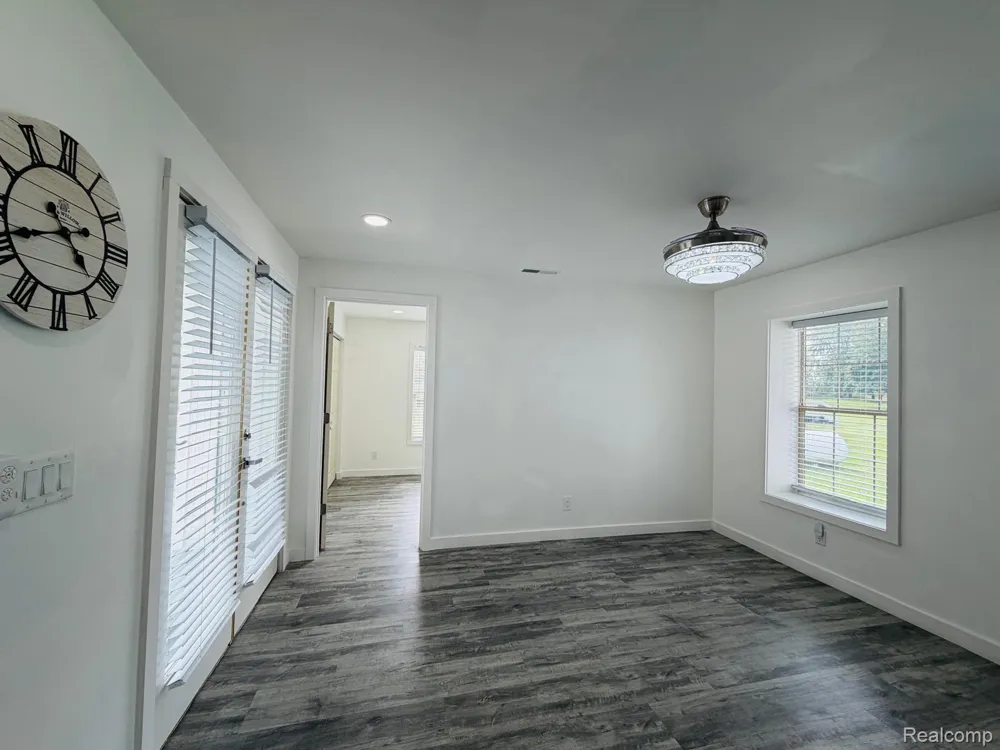 6180 E 5 Point Highway Hamlin Township, MI 48827