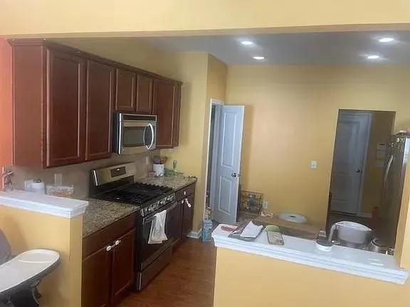 1575 Faircrest Lane Alpharetta, GA 30004