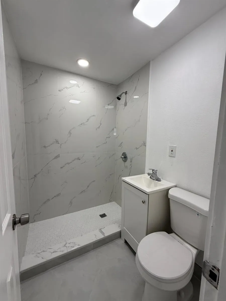 4400 SW 36TH STREET West Park, FL 33023