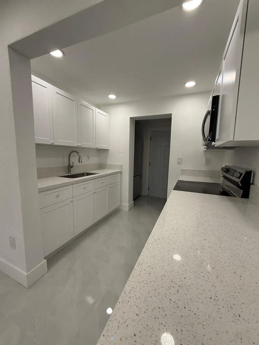 4400 SW 36TH STREET West Park, FL 33023