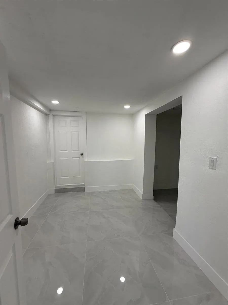 4400 SW 36TH STREET West Park, FL 33023