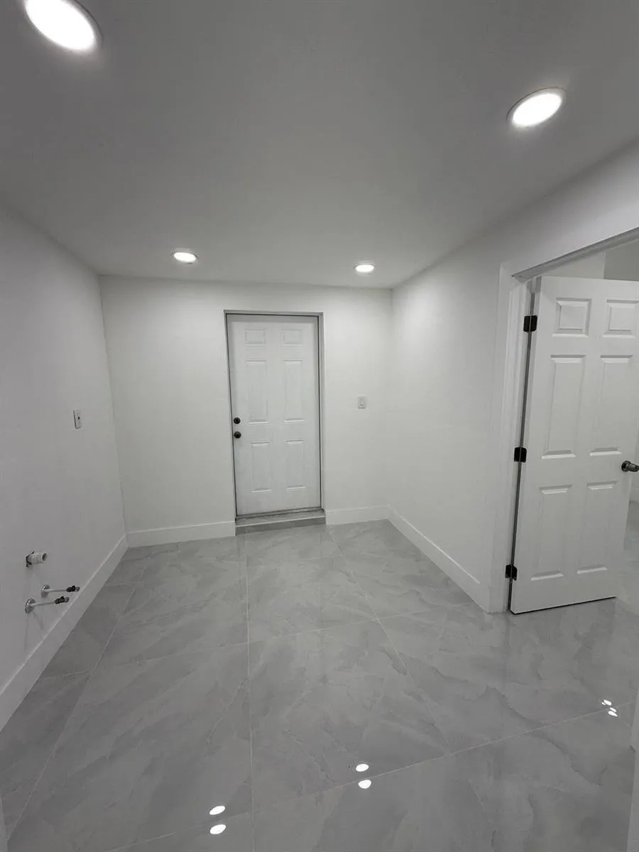 4400 SW 36TH STREET West Park, FL 33023
