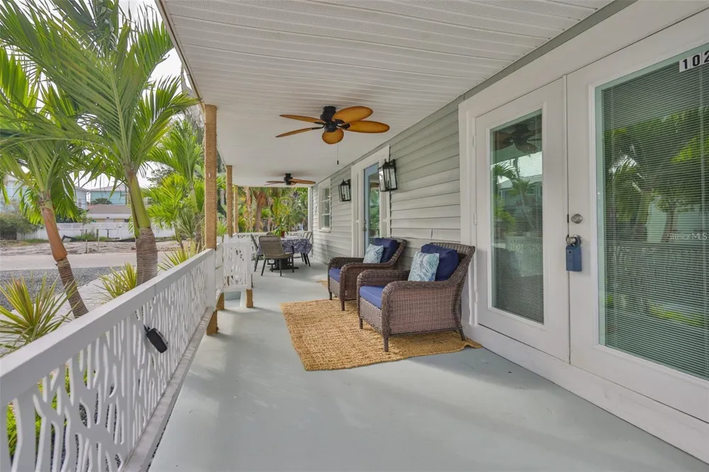 134 86TH TERRACE Treasure Island, FL 33706