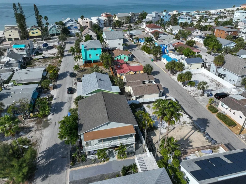 134 86TH TERRACE Treasure Island, FL 33706