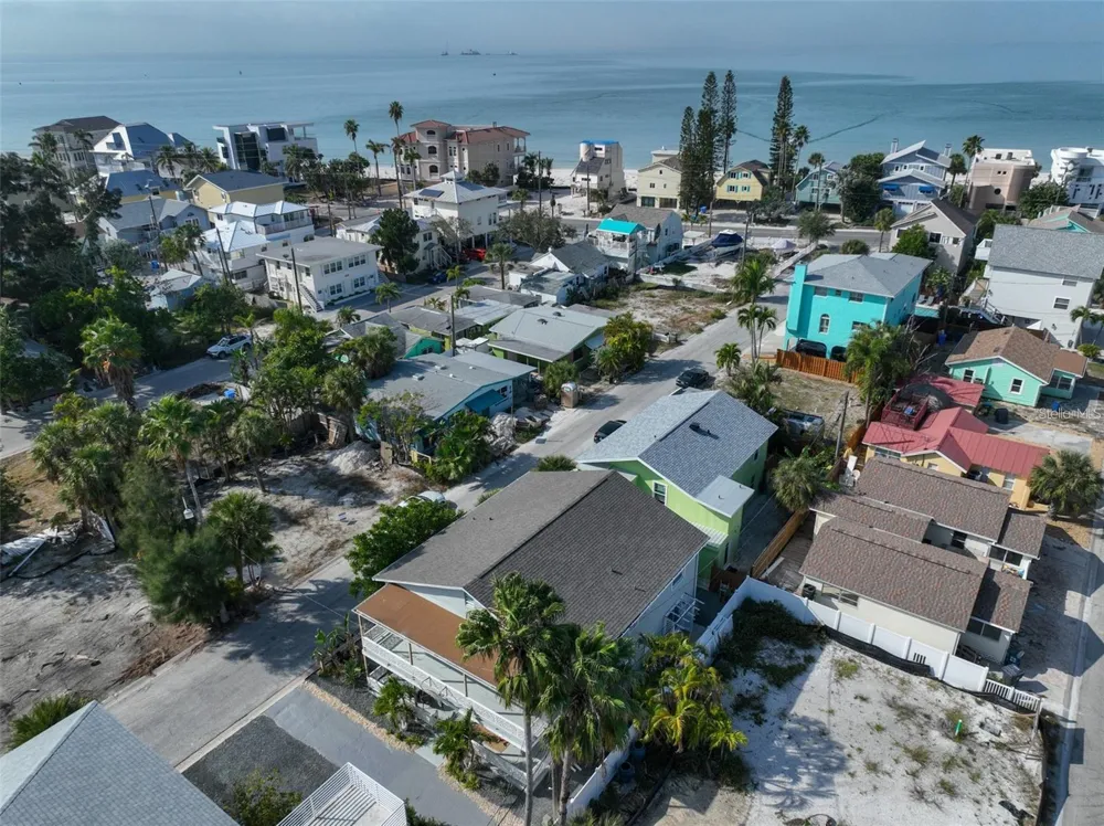 134 86TH TERRACE Treasure Island, FL 33706