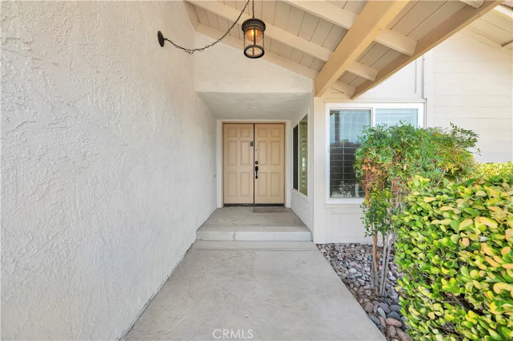 23240 Continental Drive Canyon Lake, CA 92587