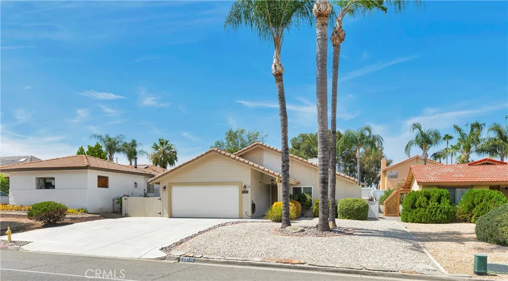 23240 Continental Drive Canyon Lake, CA 92587