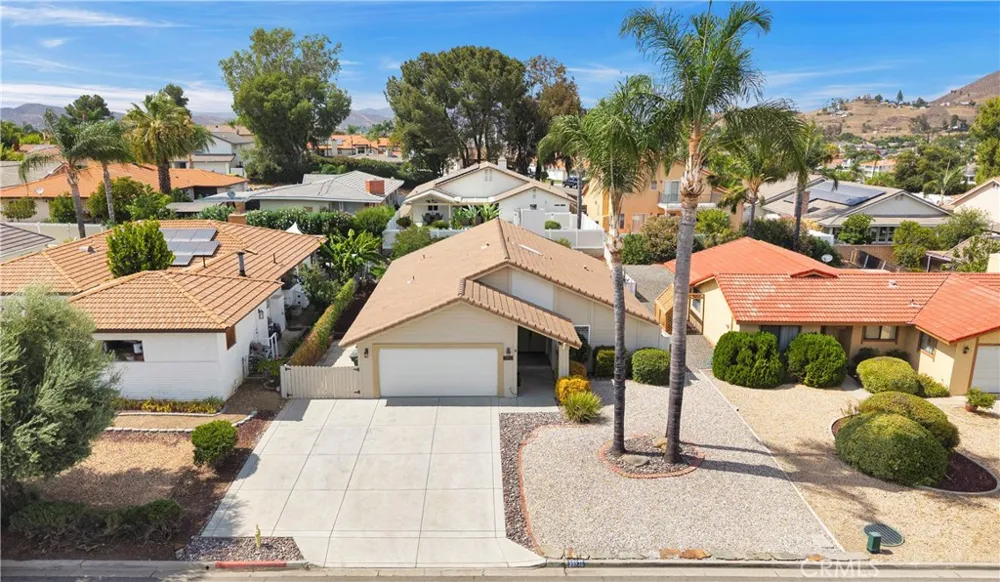 23240 Continental Drive Canyon Lake, CA 92587