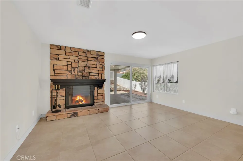 23240 Continental Drive Canyon Lake, CA 92587