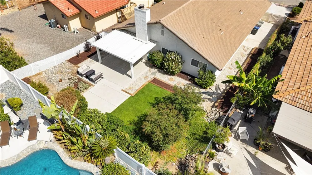 23240 Continental Drive Canyon Lake, CA 92587