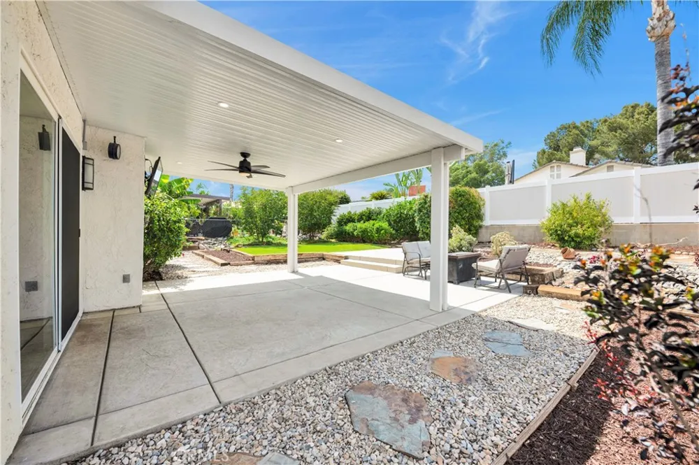 23240 Continental Drive Canyon Lake, CA 92587