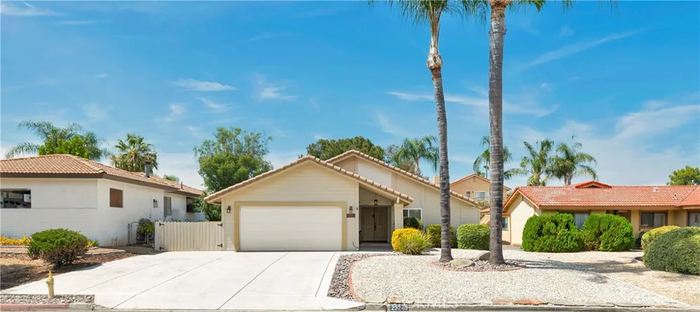 23240 Continental Drive Canyon Lake, CA 92587