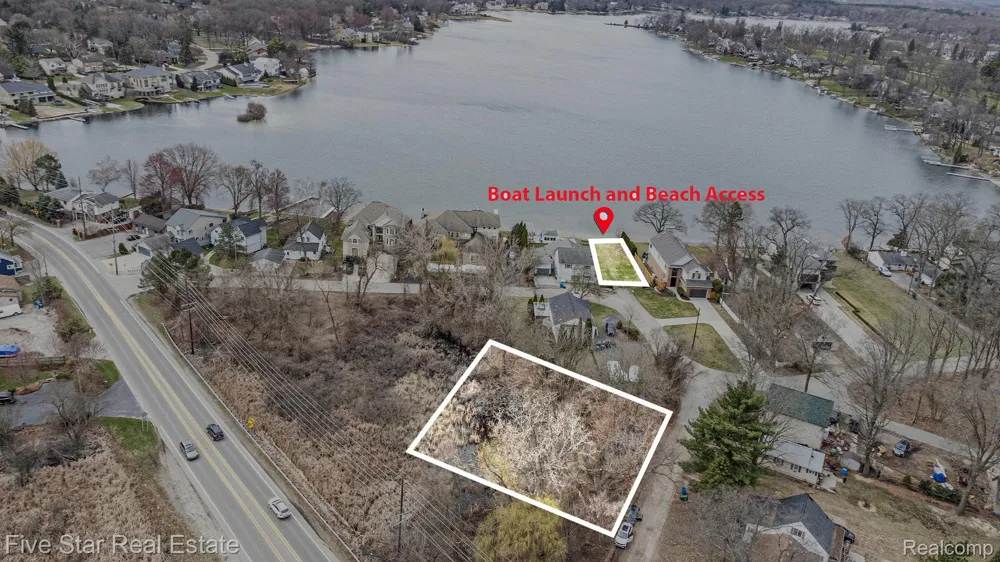 Dickert Street Commerce Charter Township, MI 48382