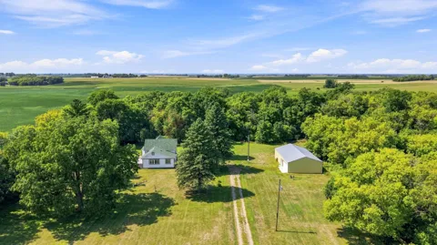38401 County Highway 21