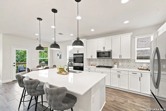 2290 STEERHEAD TRL New Braunfels, TX 78132