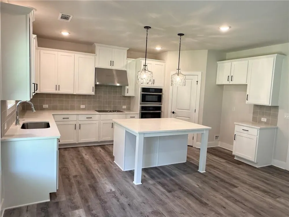 4250 Shirebrook Trail Hoschton, GA 30548