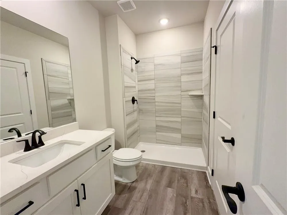 4250 Shirebrook Trail Hoschton, GA 30548