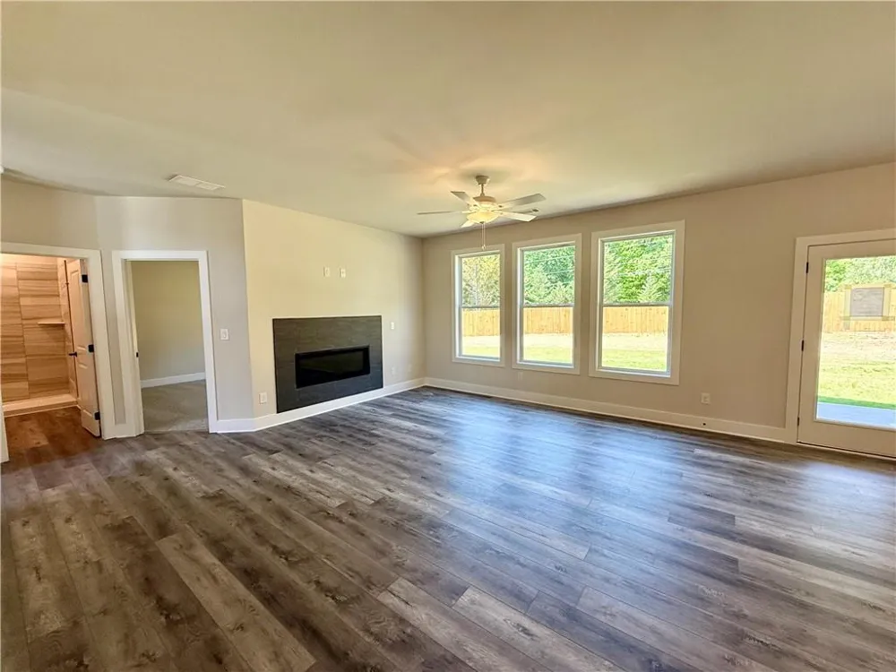 4250 Shirebrook Trail Hoschton, GA 30548