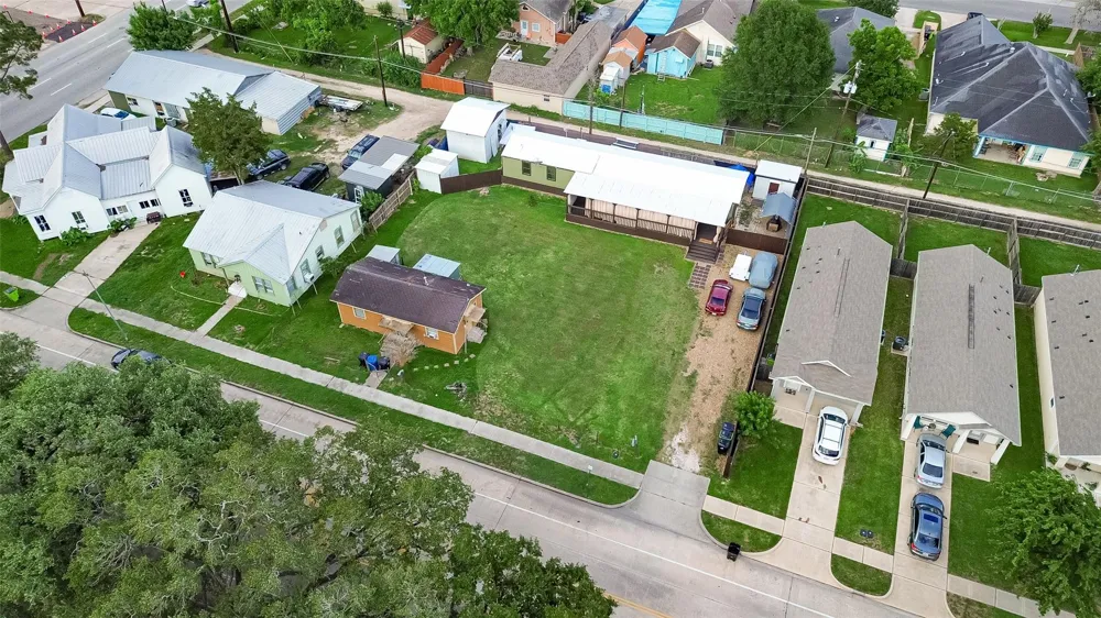 1113 4th Street Rosenberg, TX 77471