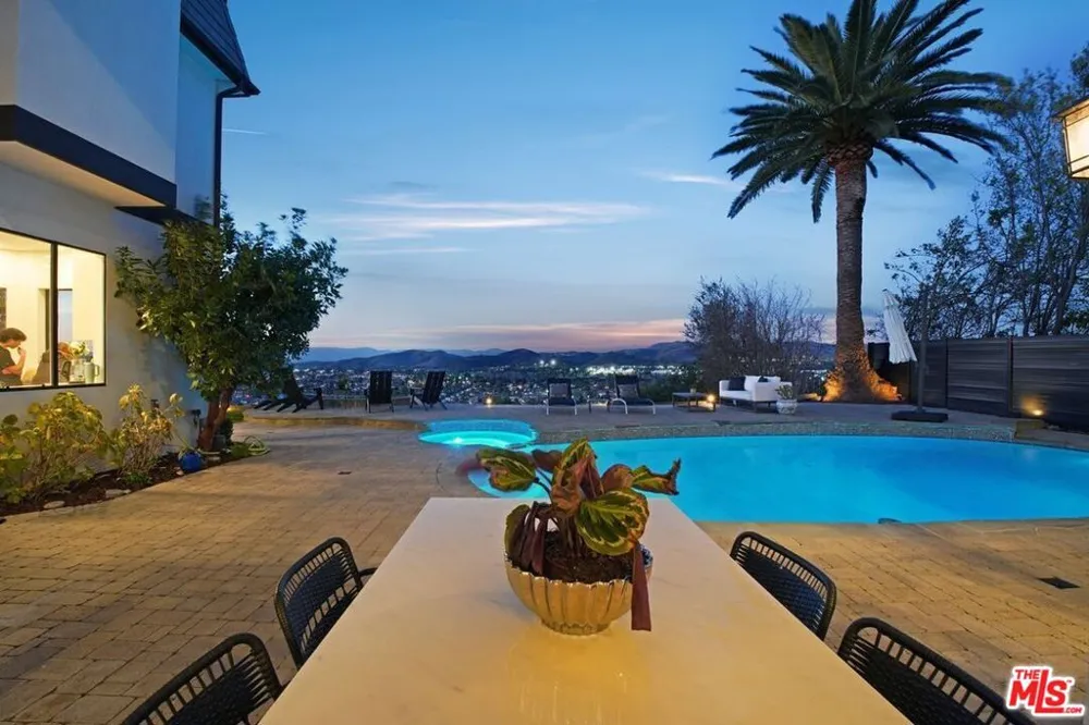 3485 Ridgeford Drive Westlake Village, CA 91361