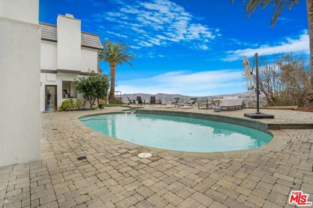 3485 Ridgeford Drive Westlake Village, CA 91361