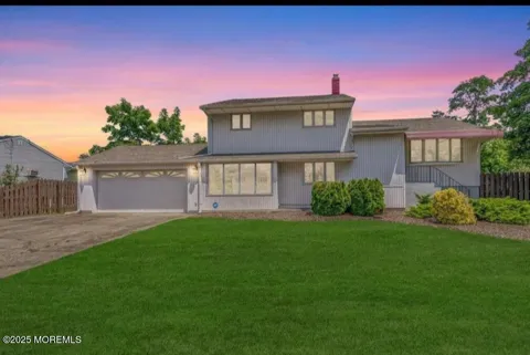 4 Coral Way