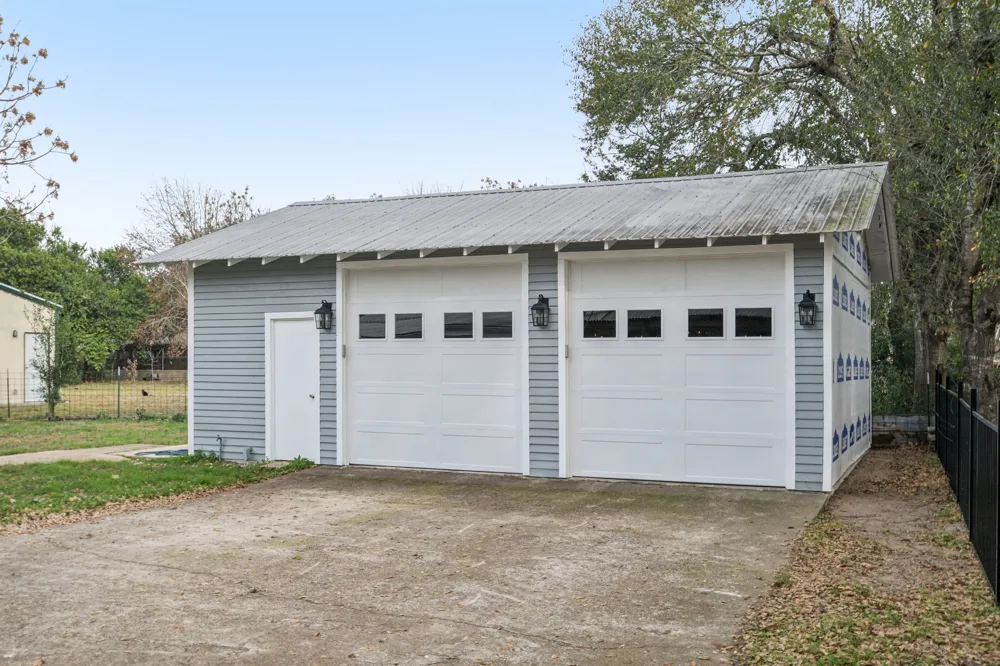 902 Turney Street Smithville, TX 78957