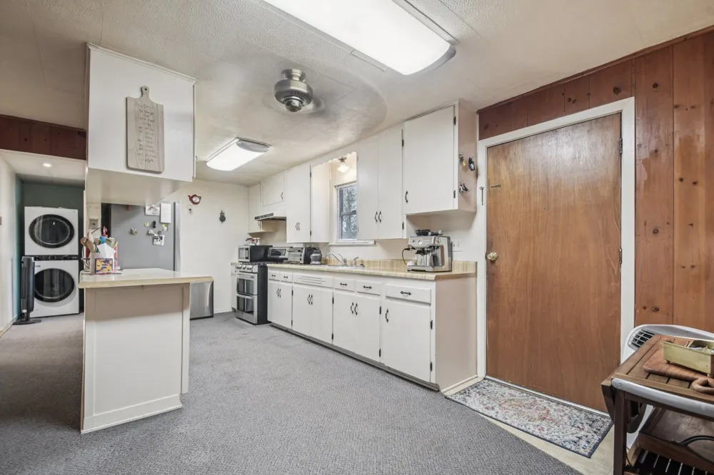 902 Turney Street Smithville, TX 78957
