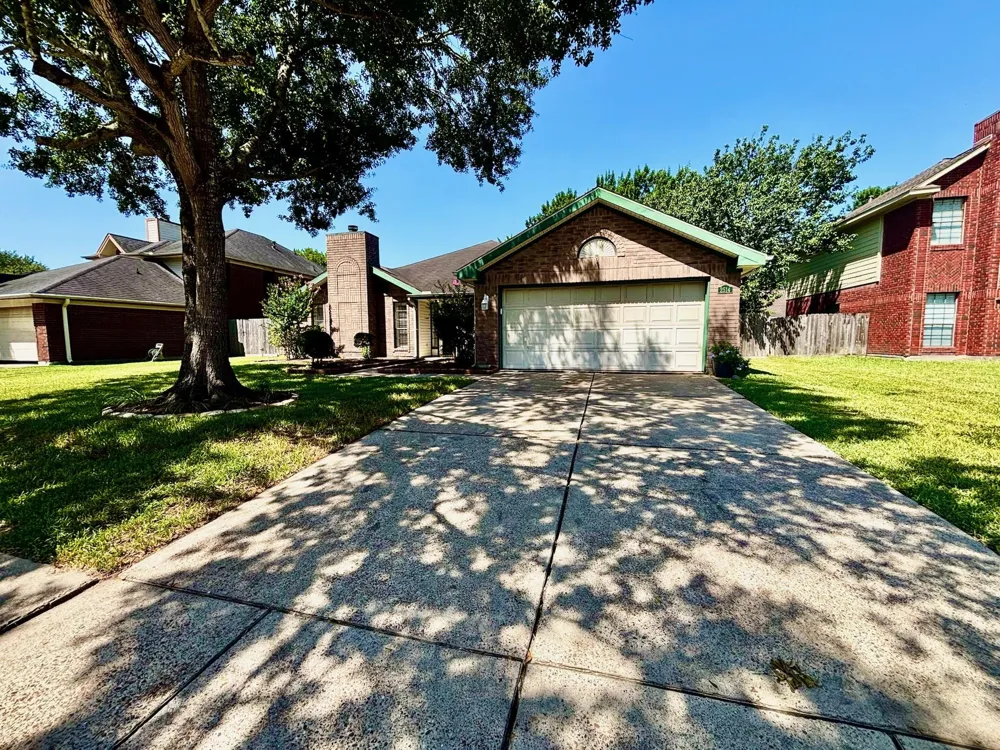 2514 Pecan Grove Court Court Pearland, TX 77584
