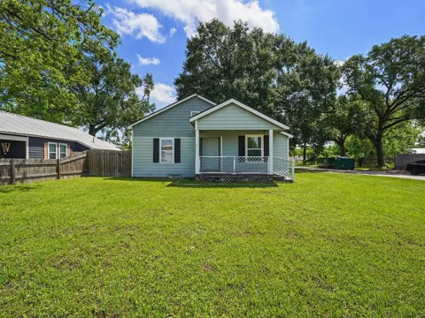 111 Holderrieth Boulevard